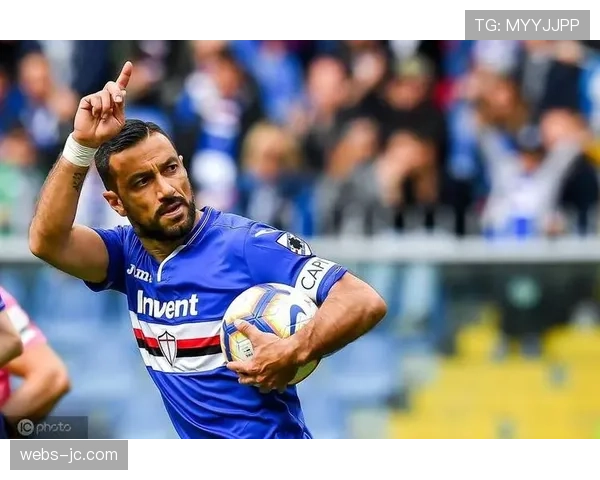 老将谢幕？37岁的夸利亚雷拉替补出场获主场球迷起立致敬