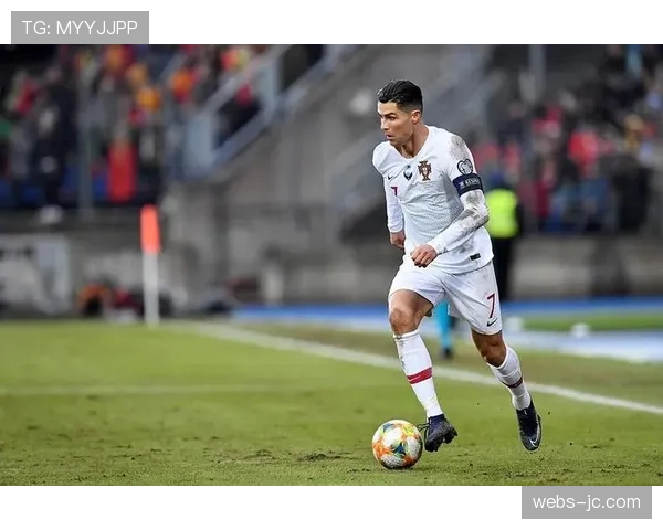 拉玛西亚青训营增设专项课程，强化年轻球员在攻防转换瞬间的决策能力